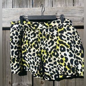 Madison Linen Blend Leopard Print Shorts - size 12